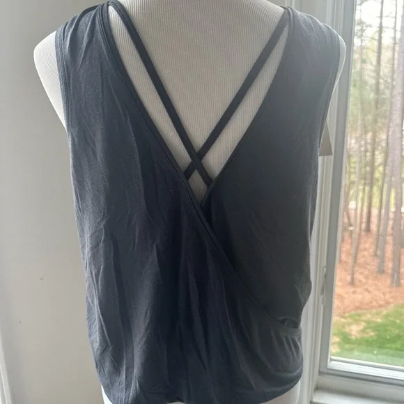 NWT Sweaty Betty Tranquil Yoga Vest (tank), Medium - Picture 2 of 9